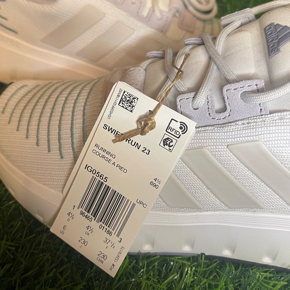 NIB Adidas Swift Run Women’s Shoes, US 6 / Dash Grey/Dash Grey/Magic Grey - Picture 6 of 9